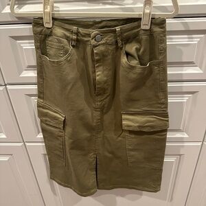 Khaki Cargo Skirt-Size Med